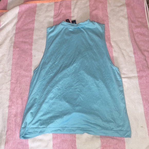 NWOT SZ M ADIDAS TOP - Picture 2 of 2